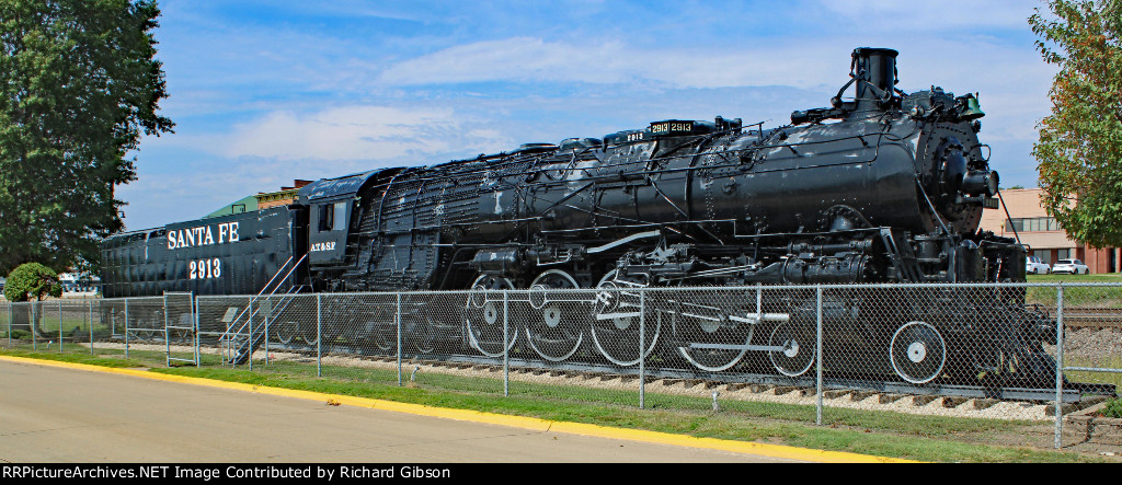 ATSF 2913 Steam Locomotive (4-8-4)